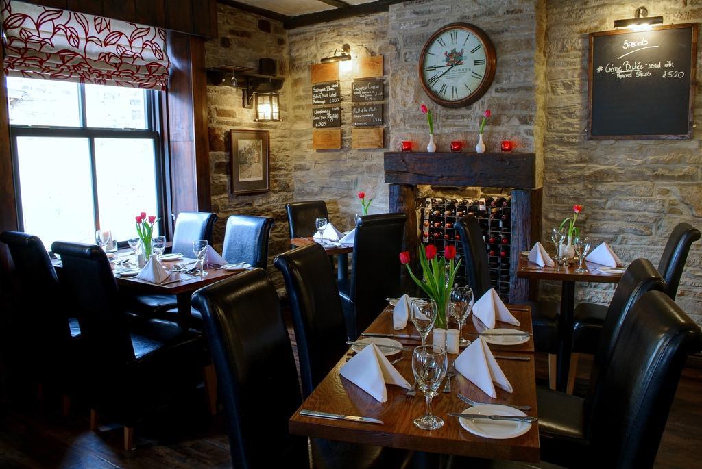 The Old White Lion Hotel Haworth Exterior photo