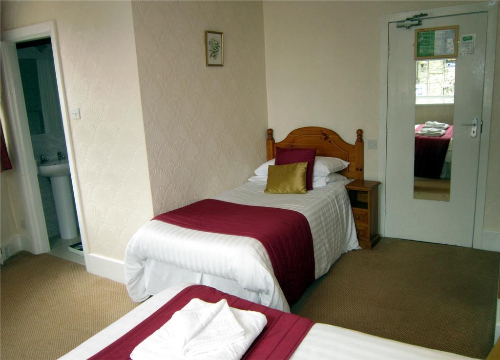 The Old White Lion Hotel Haworth Room photo