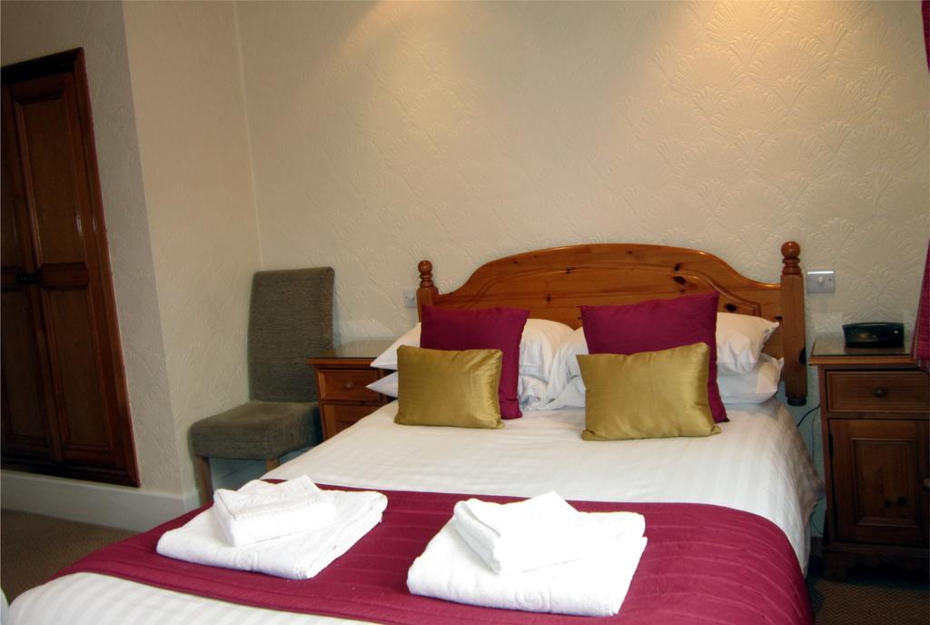 The Old White Lion Hotel Haworth Room photo